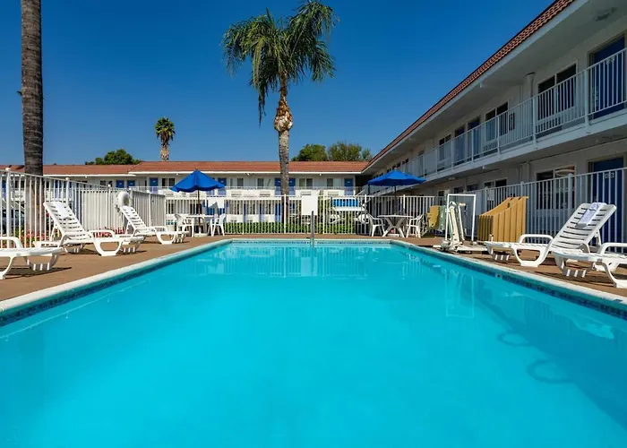 Motel 6-Sepulveda, Ca - Los Angeles - Van Nuys - North Hills
